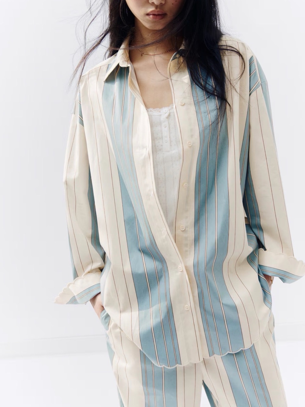 H&M Oversized Poplin Shirt White Blue Striped Scallop Button Hem  Size L NWT